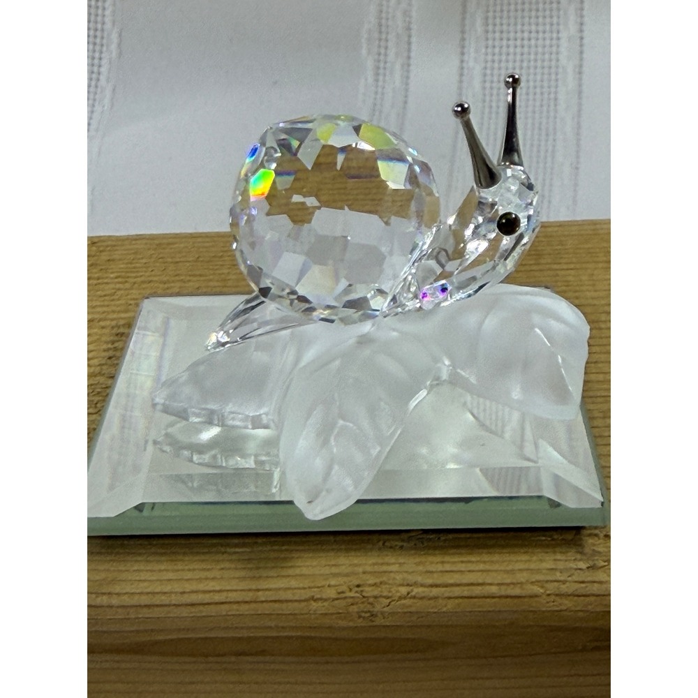 Crystal Snail on Frosted Leaf Figurine with Mirror Base